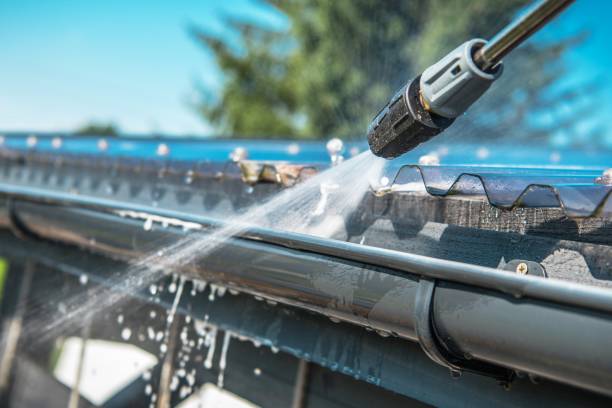 Best Deck Pressure Washing  in Lyons, WI